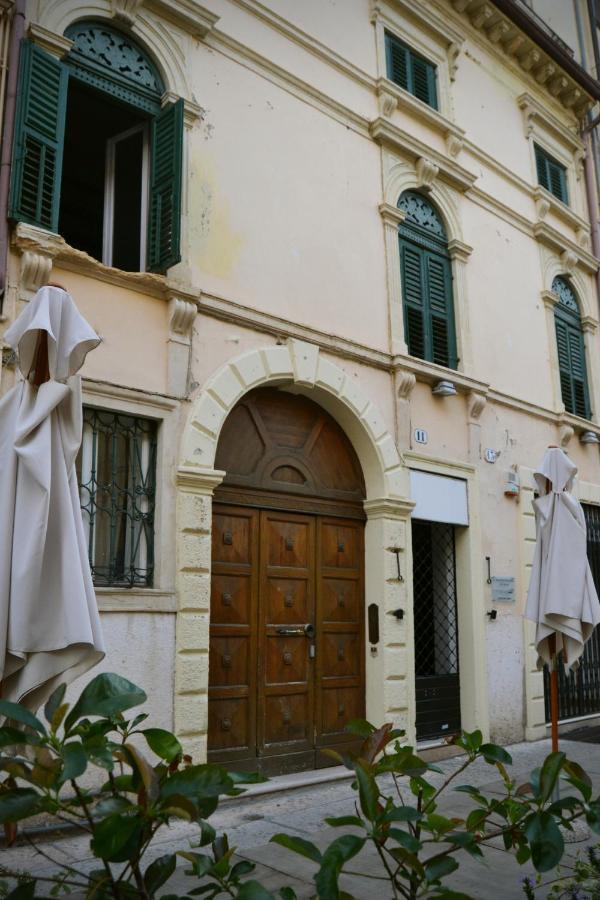 Gabrielli Rooms Et Apartments Sant Antonio Alloggio 4 M0230914084 Verona Luaran gambar